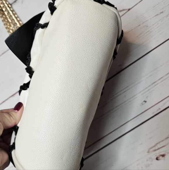 Betsey Johnson Black and White Bow Bag with Makeup Pouch - Picture 6 of 16